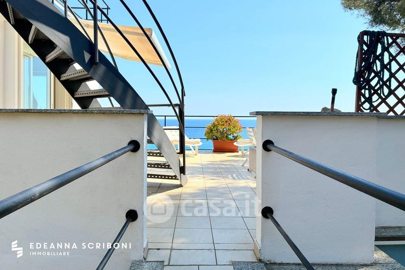 Villa in Via Aurora — foto 3 di 42