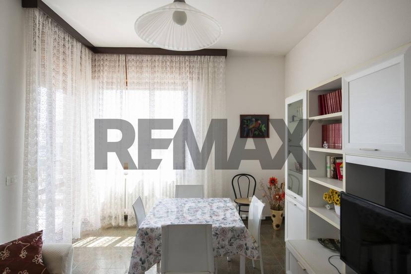 Appartamento in Via Foglia 4 — foto 9 di 41