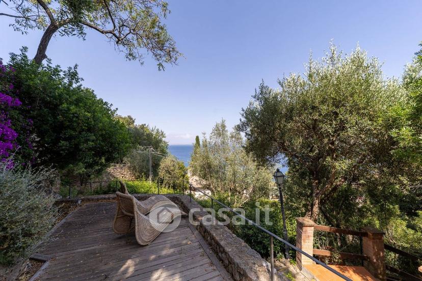 Villa in Via dei Fari 1 — foto 6 di 46