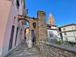 Trilocale in Via Rosmini