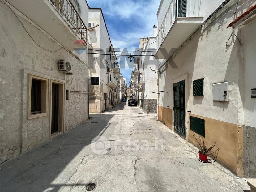 Quadrilocale in Via Fratelli Cocle 13 — foto 23 di 37