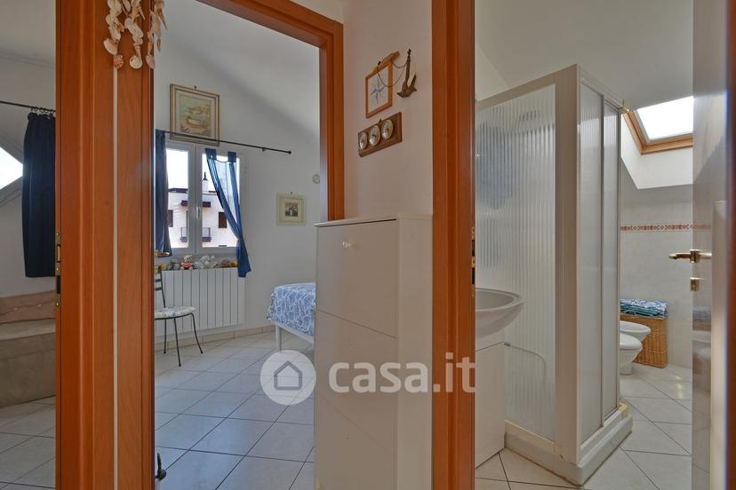 Trilocale in Via Soccorso 98 — foto 19 di 53