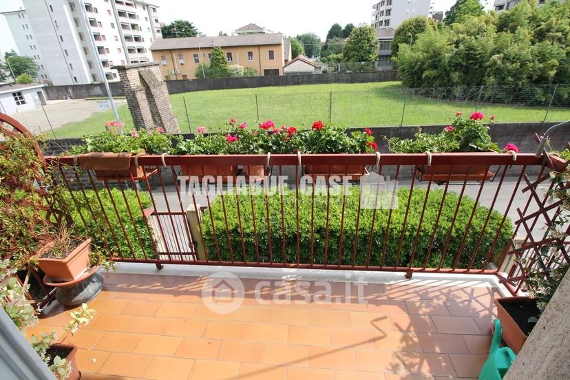 Trilocale in Via Tevere 16 — foto 4 di 23