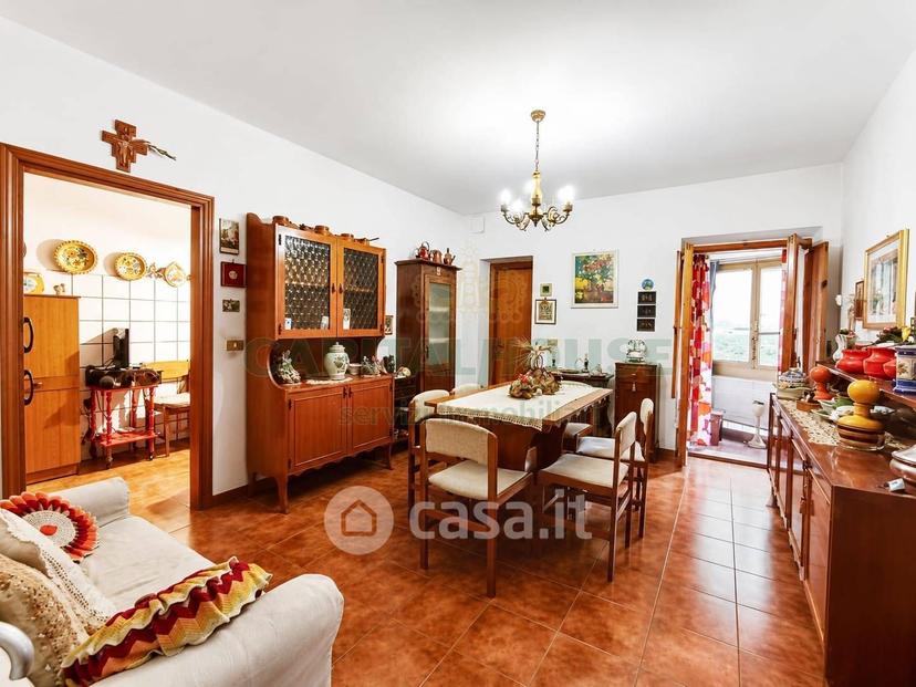 Trilocale in Via San Giovanni — foto 12 di 23