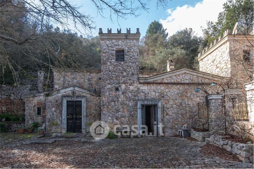 Villa in Contrada Santa Croce — foto 11 di 24