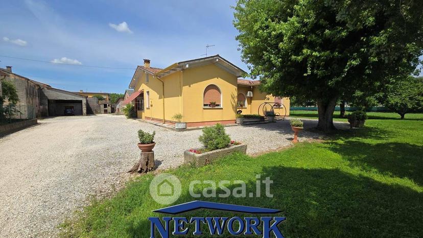 Villa in Via Cerri — foto 21 di 22