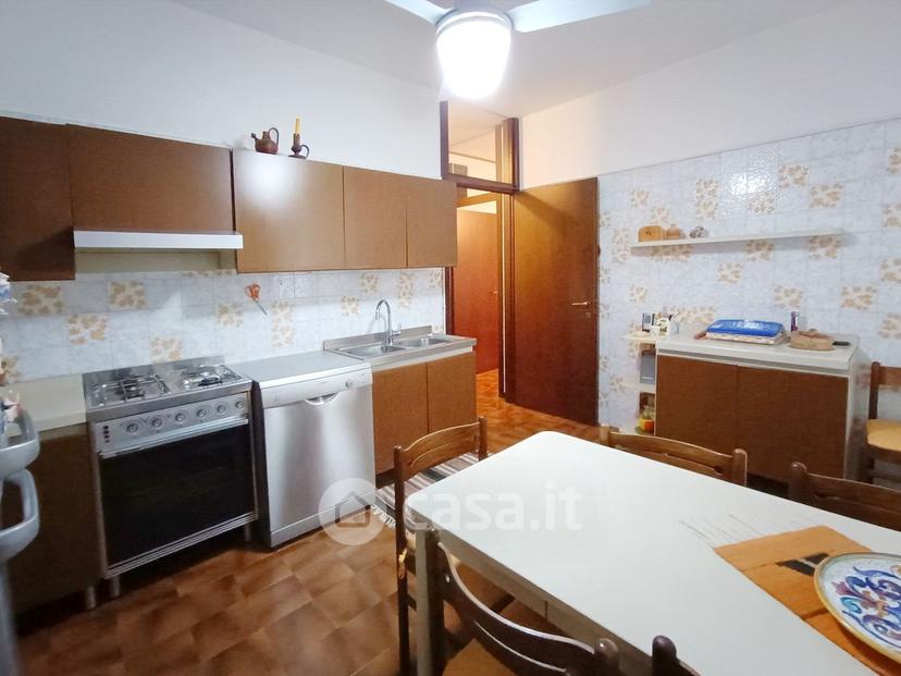 Quadrilocale in Via Carlo Cattaneo 36 — foto 33 di 36