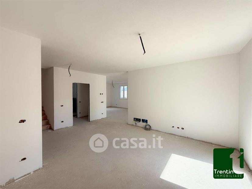 Villa in Via Andrea Baldessari — foto 4 di 23