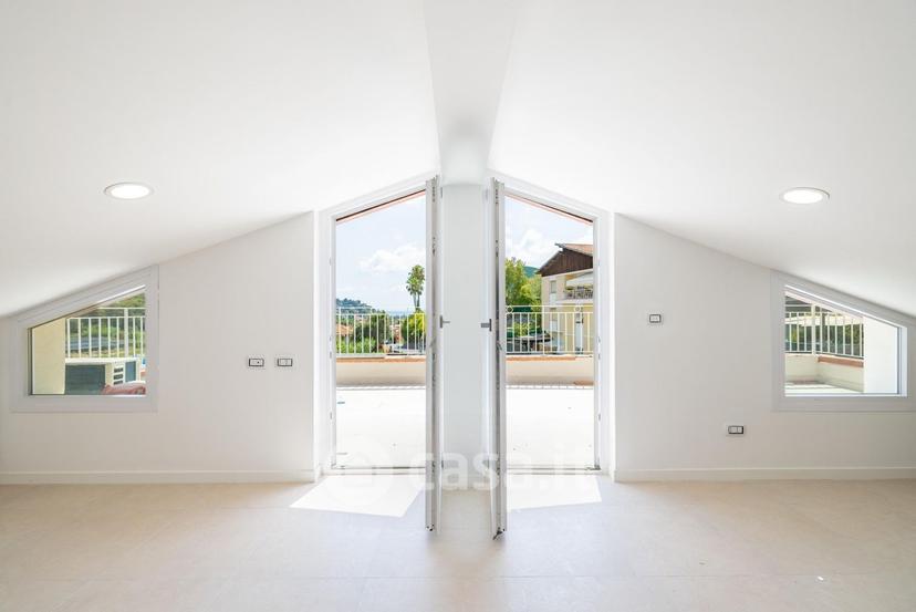 Quadrilocale in Via Goffredo Mameli 37 — foto 8 di 38