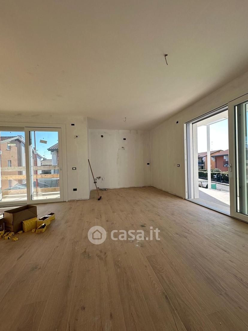Trilocale in Via Ernest Hemingway — foto 25 di 29