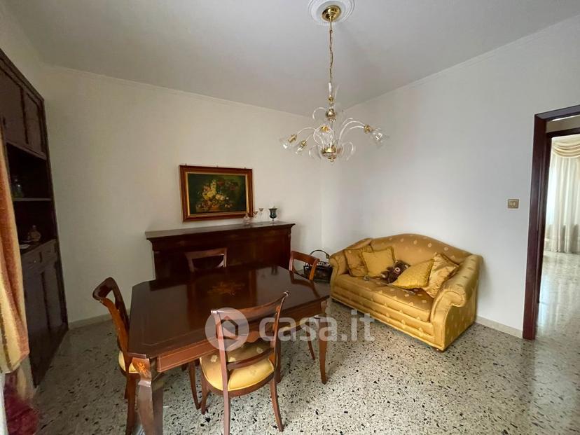 Trilocale in Via Raimondo Franchetti 13 — foto 6 di 17