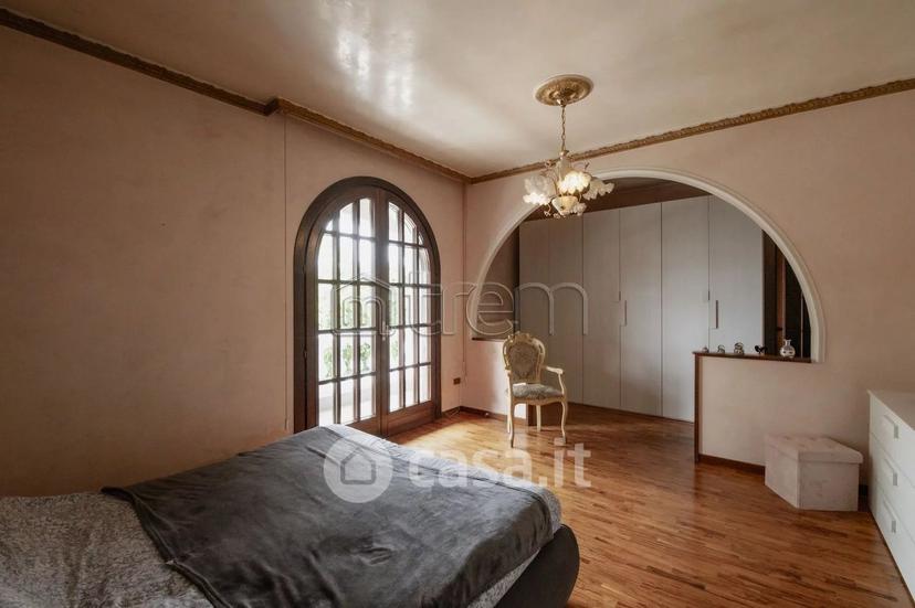 Villa in Via Ruggero Leoncavallo 13 — foto 2 di 43