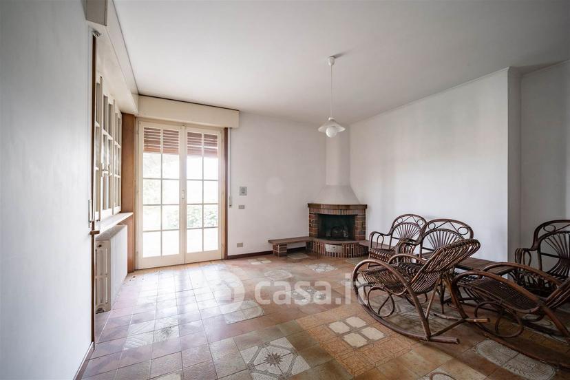 Villa in Via Don Ronchi 18 — foto 26 di 33