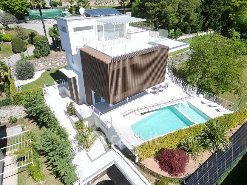 Villa in Via dell'Eriche — foto 4 di 44