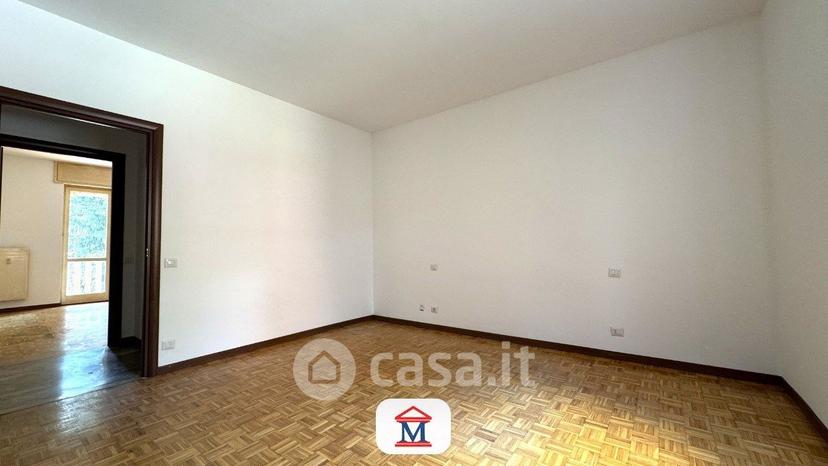 Quadrilocale in Via Marzanica — foto 10 di 26