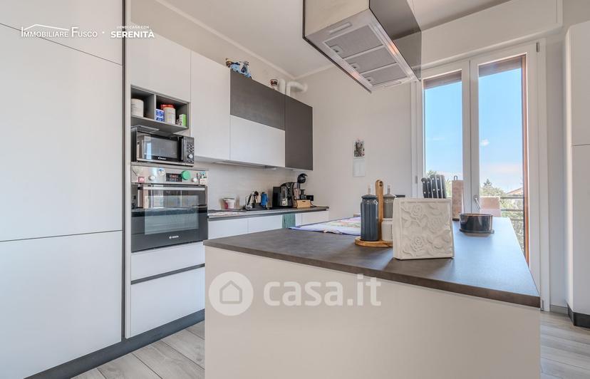 Trilocale in Via Giovanni Pascoli 8 — foto 8 di 28