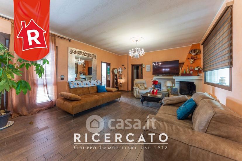 Villa in Sp18 — foto 18 di 106