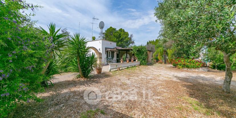 Villa in Strada Comunale Brindisi 6 — foto 14 di 54