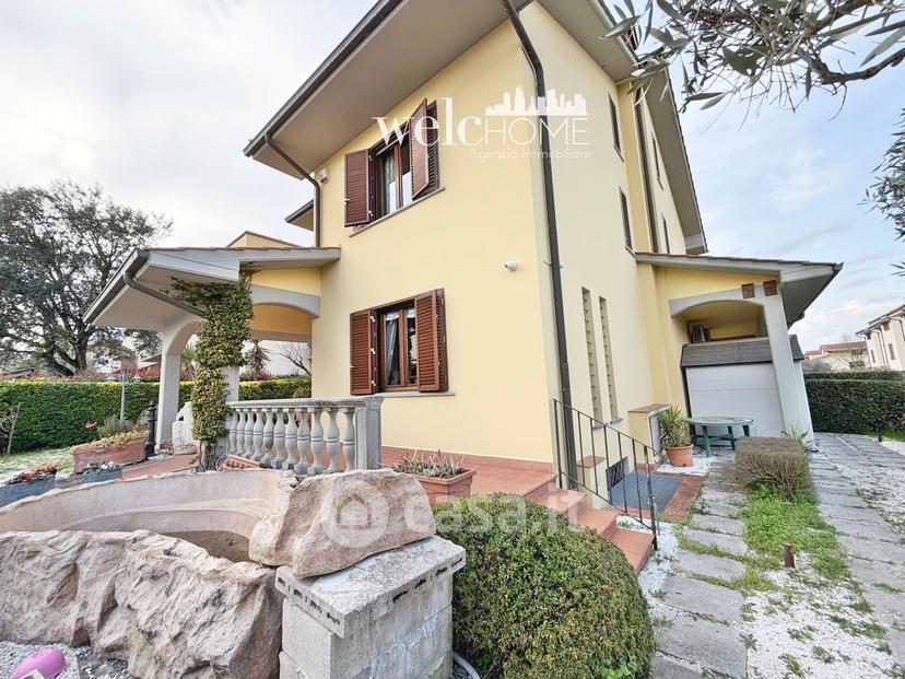 Villa in Via Filippo Brunelleschi — foto 29 di 40