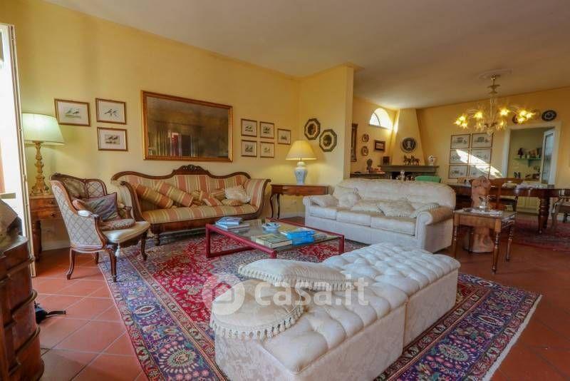 Villa in Via delle Lombardine — foto 3 di 31