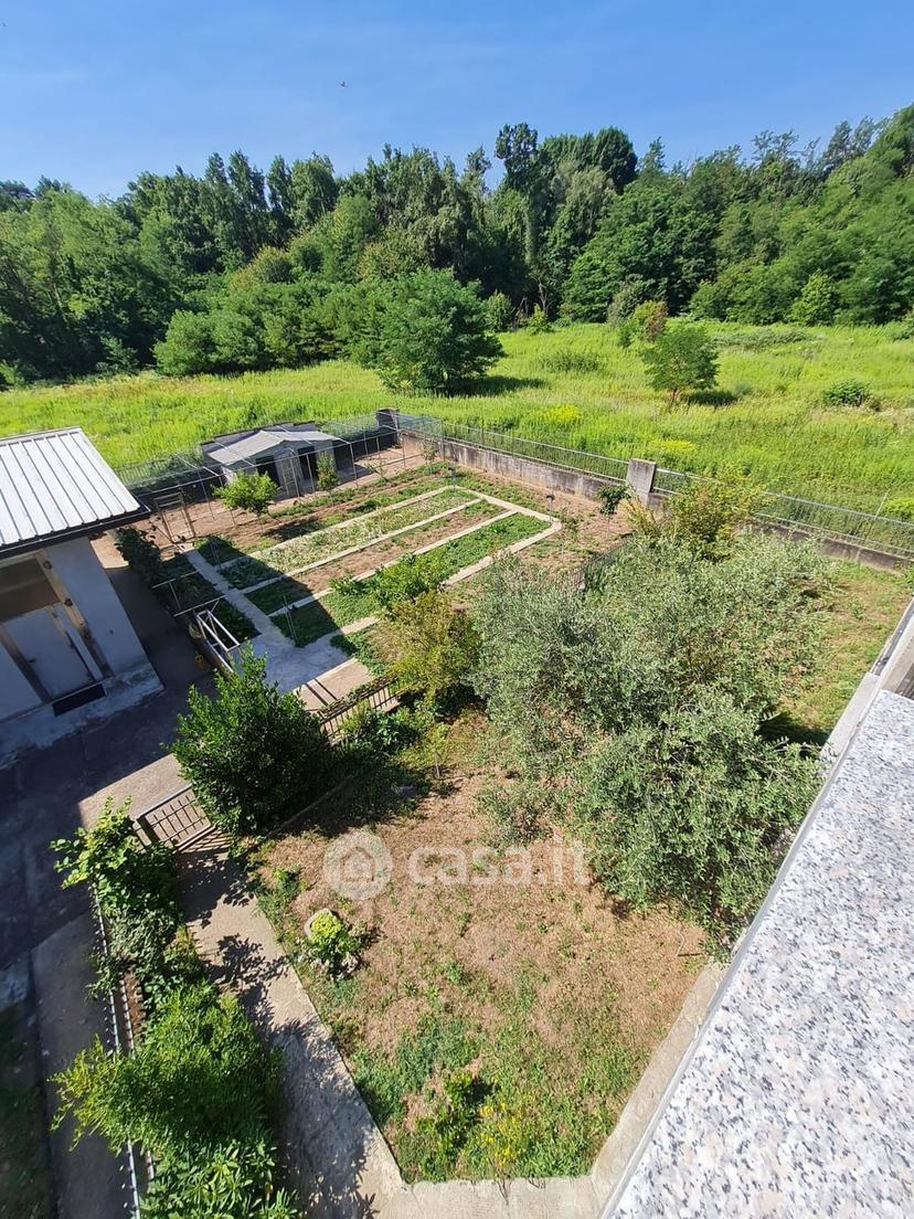 Villa in Via Rosselli 27 — foto 25 di 43