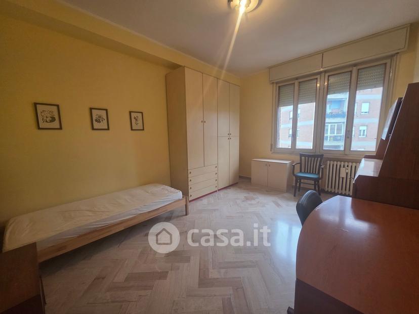 Stanza in Via Carlo Zatti — foto 3 di 7