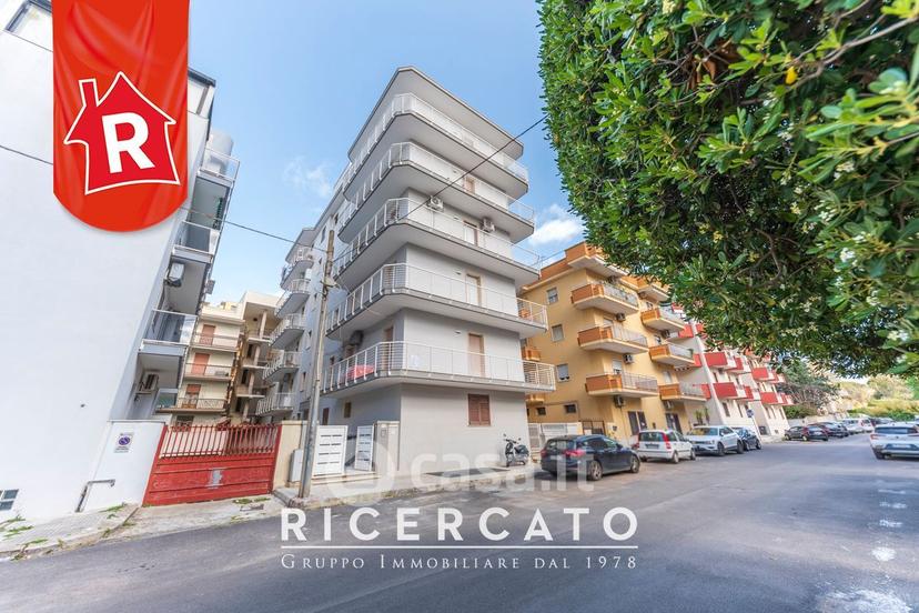 Quadrilocale in Via Francesco Petrarca 11 — foto 38 di 52