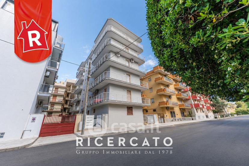Quadrilocale in Via Francesco Petrarca 11 — foto 6 di 52
