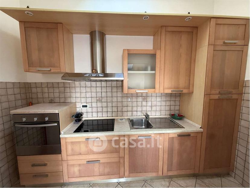 Trilocale in Via alla Rocca 12 — foto 5 di 22