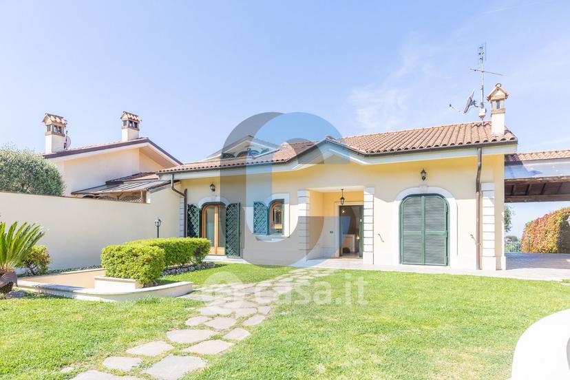Villa in Via Padre Antonio Rocchi — foto 2 di 72