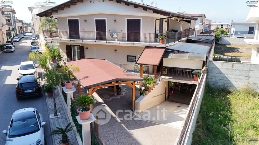 Villa in Via Vittorio Emanuele 129 — foto 23 di 32