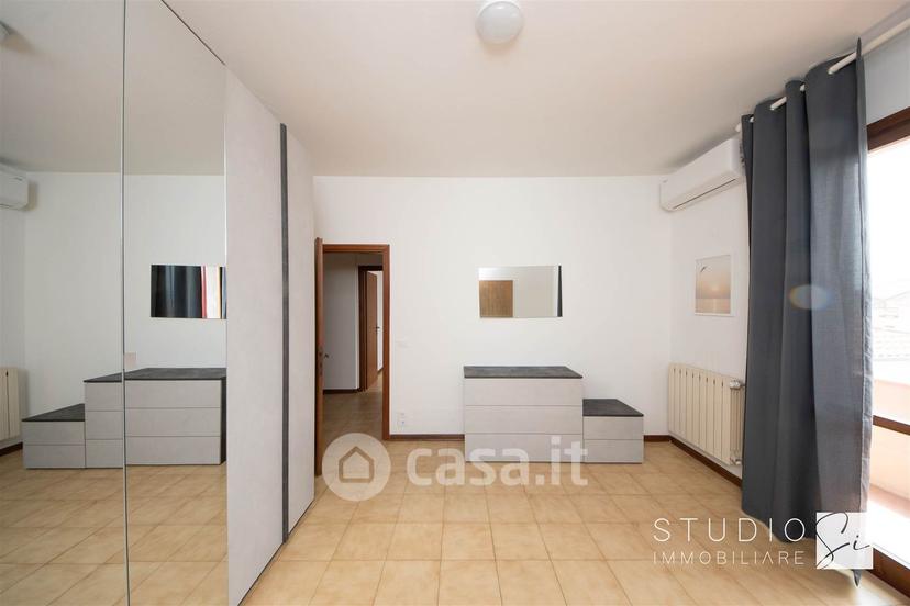 Trilocale in Via Eugenio Montale — foto 7 di 27