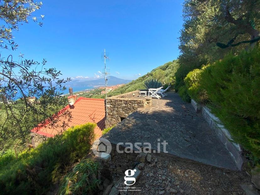 Villa in Via Tempa delle Rose 8 — foto 2 di 38