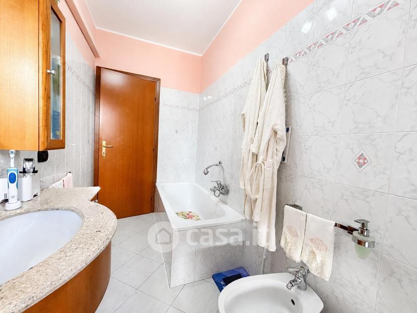 Trilocale in Via della Viola 15 — foto 31 di 33