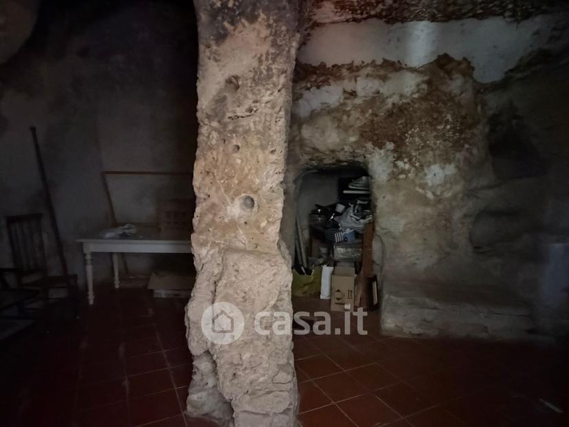 Quadrilocale in Via Due Fontane 92 — foto 3 di 16