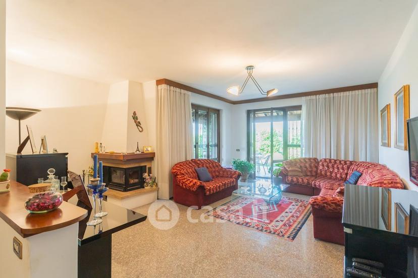 Villa in Via Gianni Rodari 69 — foto 13 di 73