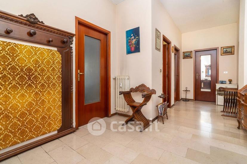 Quadrilocale in Via Stupinigi 4 — foto 37 di 44
