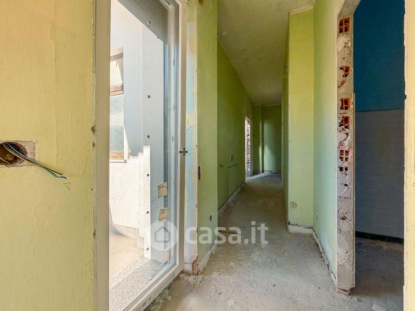 Trilocale in Via Fucine 4 — foto 23 di 36