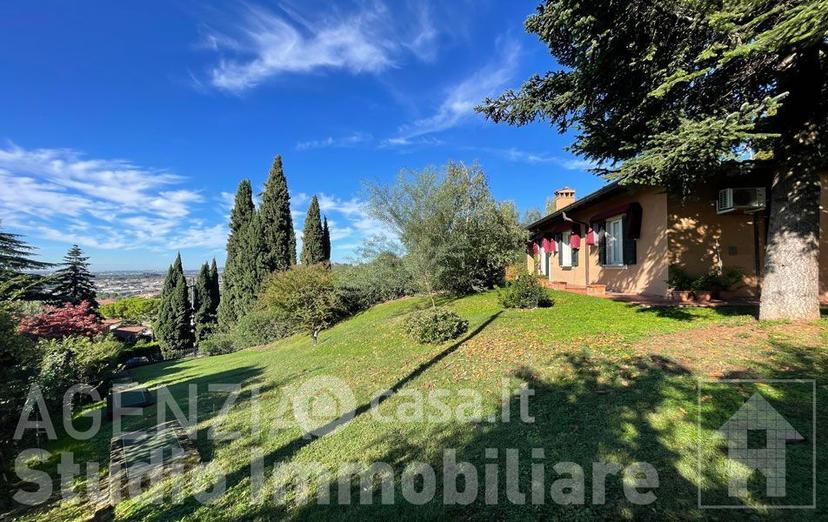 Villa in Via Predelli 5 — foto 9 di 41