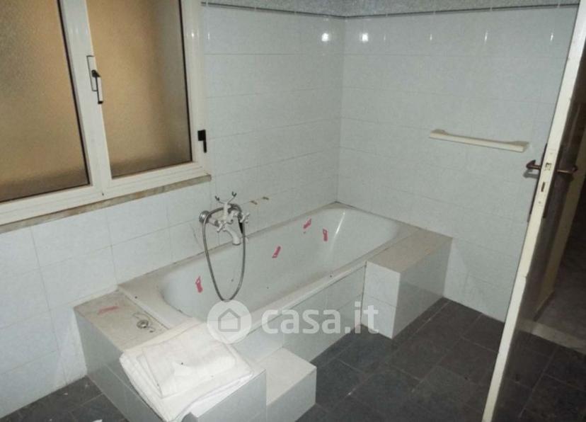 Trilocale in Corso Vittorio Emanuele II 43 — foto 14 di 18