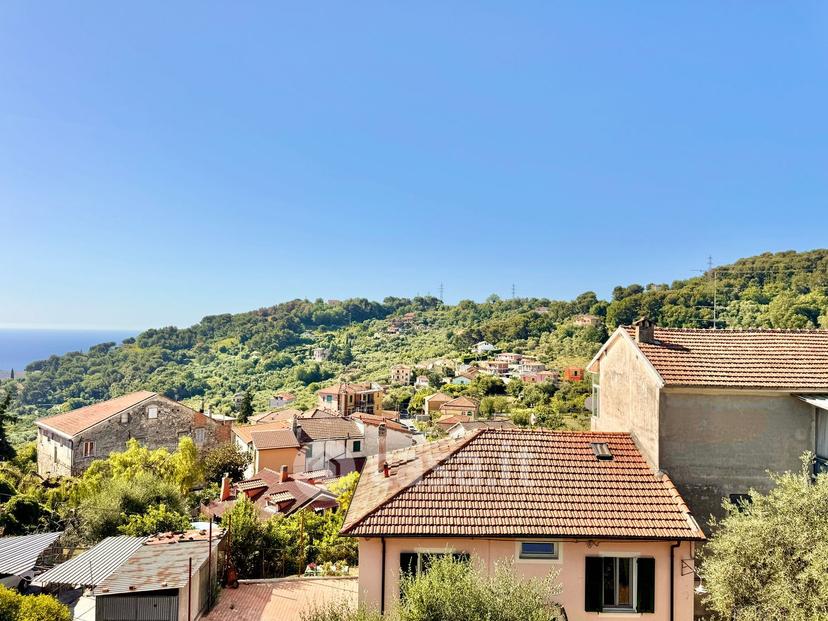 Villa in Via delle Scuole — foto 3 di 73