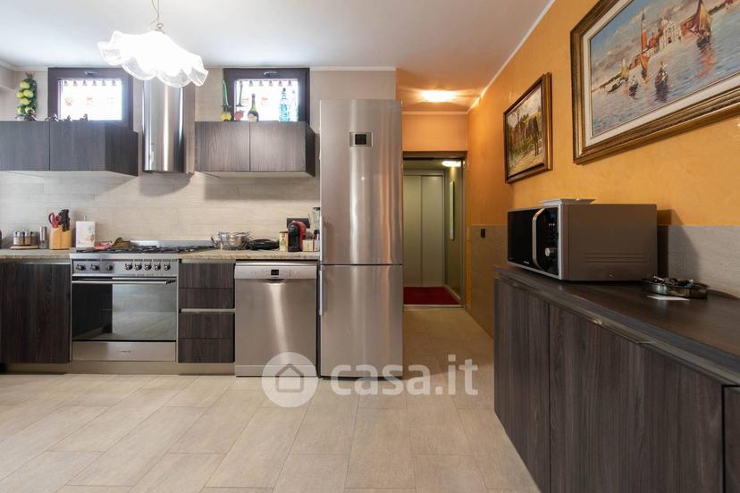 Villa in Strada Val Salice 31 — foto 13 di 34