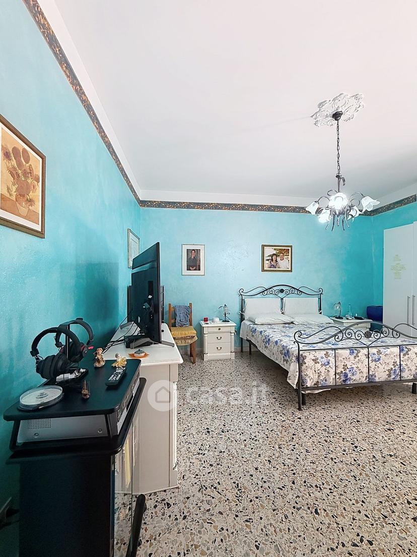 Quadrilocale in Via Tarragona — foto 31 di 31