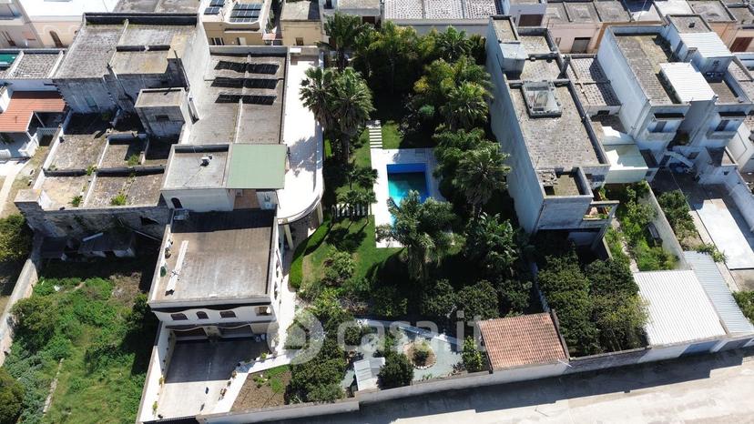 Villa in Via Giulio Cesare 62 — foto 32 di 105