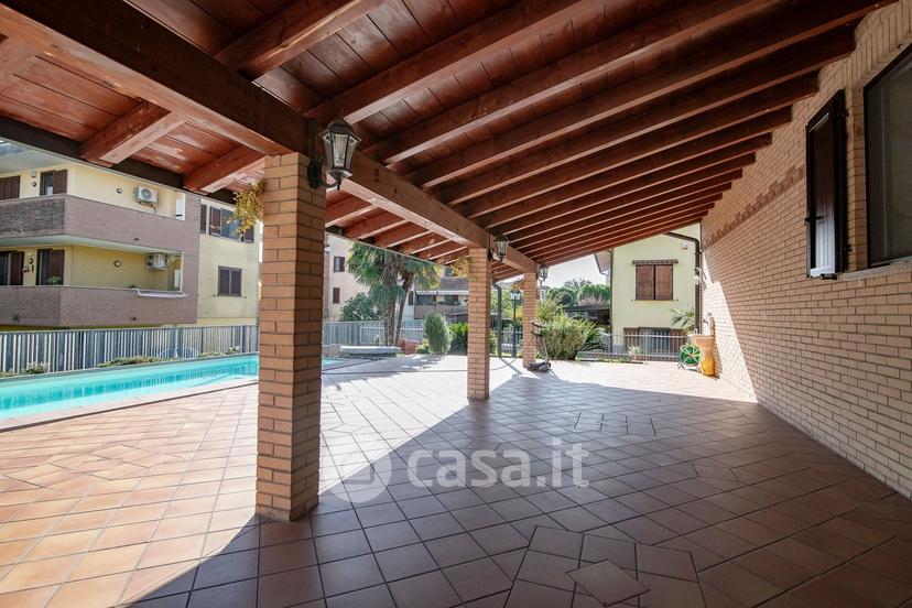 Villa in Via Sandro Pertini 21 — foto 6 di 83