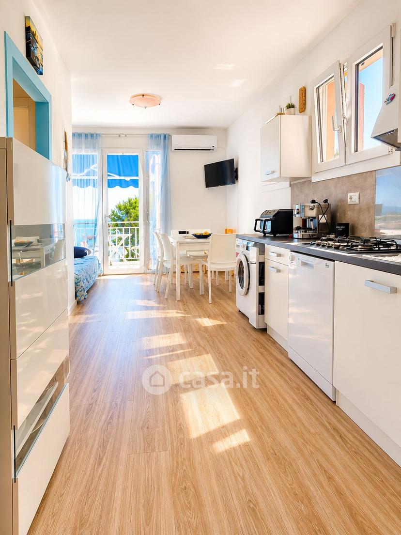Trilocale in Via Timavo 6 — foto 7 di 16