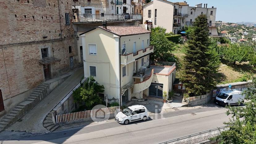 Appartamento in Via Massimo d'Antona 19 — foto 31 di 65