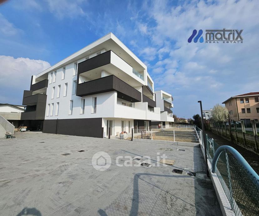 Appartamento in Via Argine Sinistro — foto 34 di 34