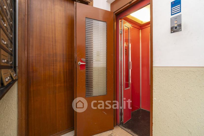 Monolocale in Via Mistral — foto 2 di 33