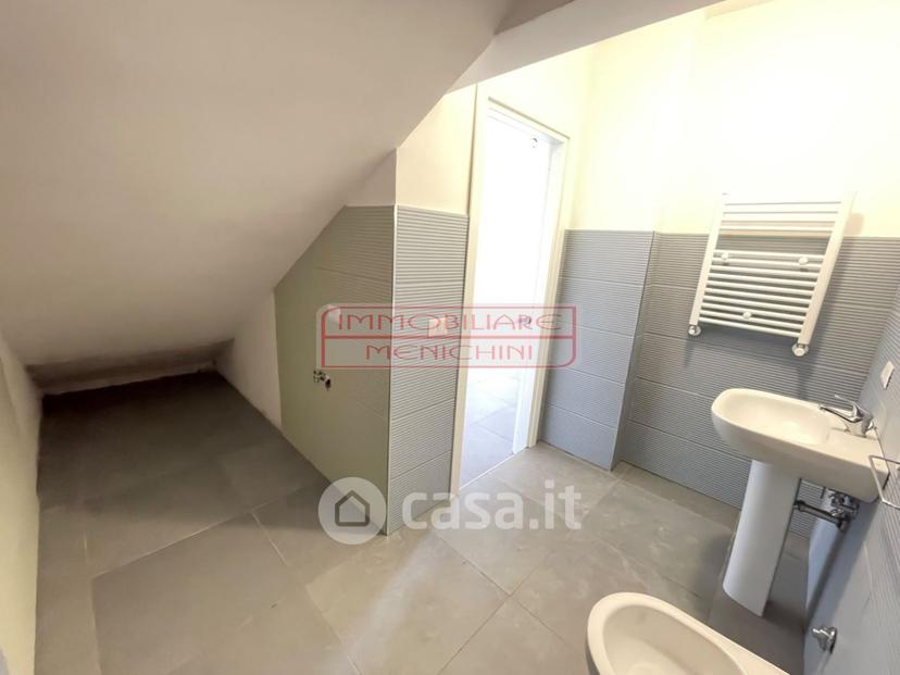 Trilocale in Via Q. Russo — foto 9 di 33